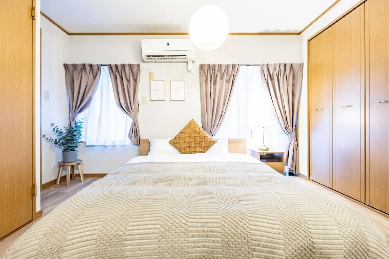 Ferienwohnung アリタハイツ難波410 Ōsaka 0*,  Japan